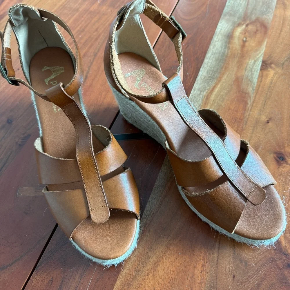 Elegant Brown Leather Espadrille Wedges